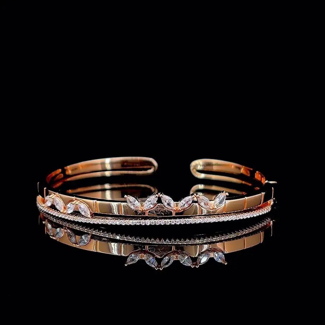 leaf style Cuff Bracelet, Adjustable - Image 3